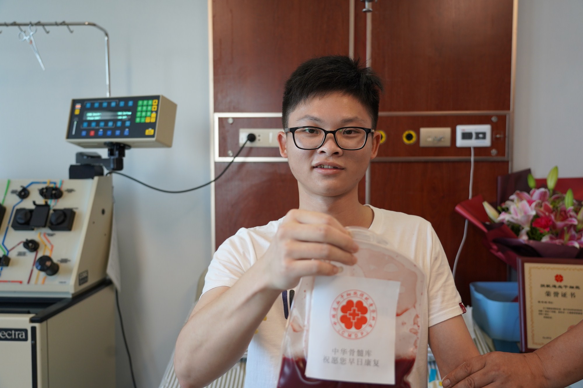 陳志銘捐獻268ml造血干細胞懸濁液.JPG